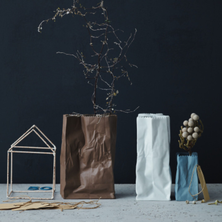 Porcelanowy wazon Paper Bag biały midi 14 cm Rosenthal