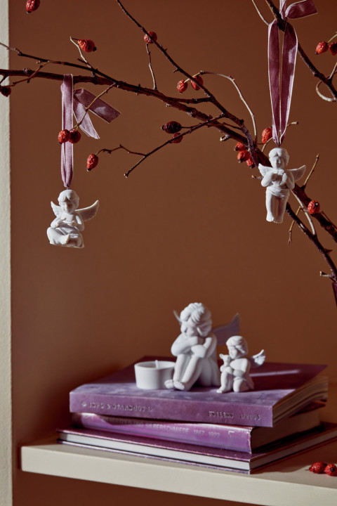 Porcelanowa zawieszka aniołek z lirą Rosenthal